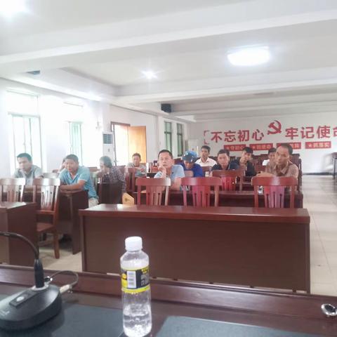 博厚镇召开危房改造户及抗震户在建自建房安全教育培训会