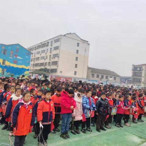 “趣味游考 快乐成长”———洪山镇小学一年级学科素养闯关活动掠影