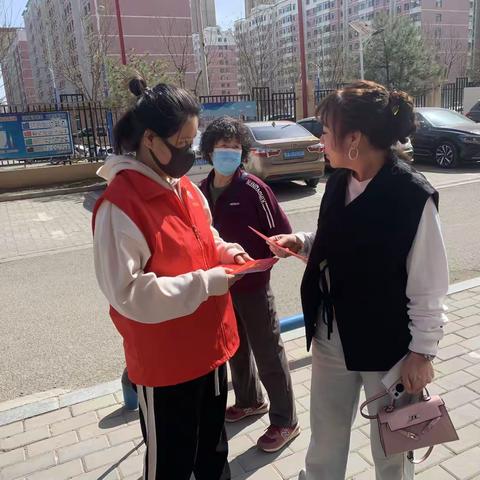 【蒙速办•呼宜办•帮办代办】    前巧报社区开展信访帮办代办服务宣传活动