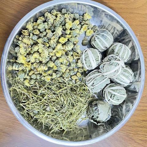 茶香送清凉”｜海府街道长者服务中心开展爱心凉茶铺送清凉活动
