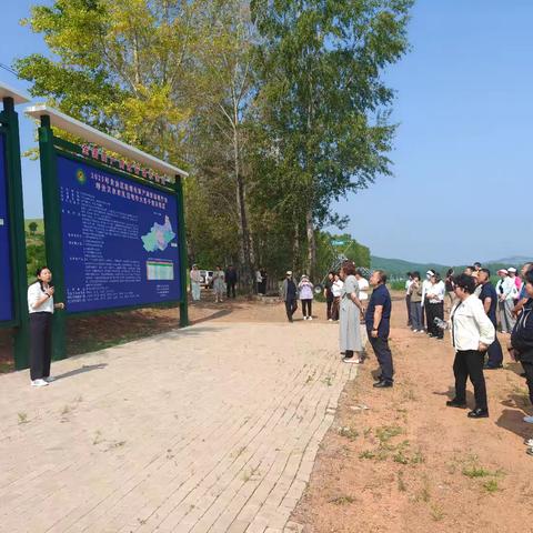 内蒙古自治区基层农技推广体系改革与建设项目暨生物育种产业化工作培训班在扎兰屯市举办