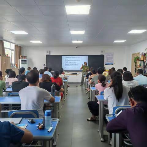 培训赋能行不怠   夏日蓄力拔节长