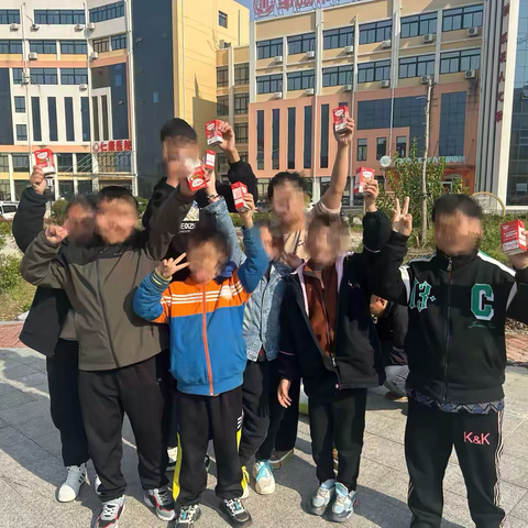 “跃动童年，趣享秋韵”秋季趣味运动会