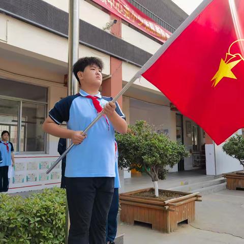 传承红色基因，争做新时代好队员——探沂中心完小新队员入队仪式