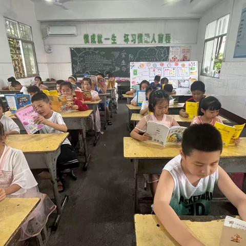 赊店镇第二小学校一（2）班快乐的暑期托管