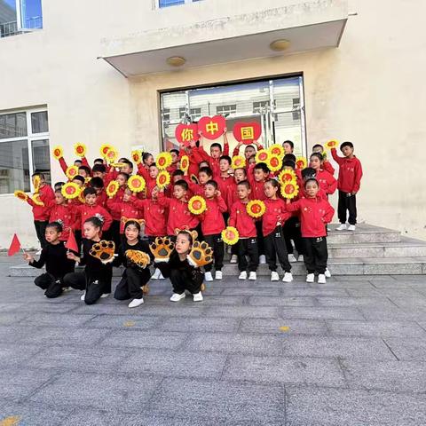 萌娃献唱迎国庆，童声嘹亮颂祖国
