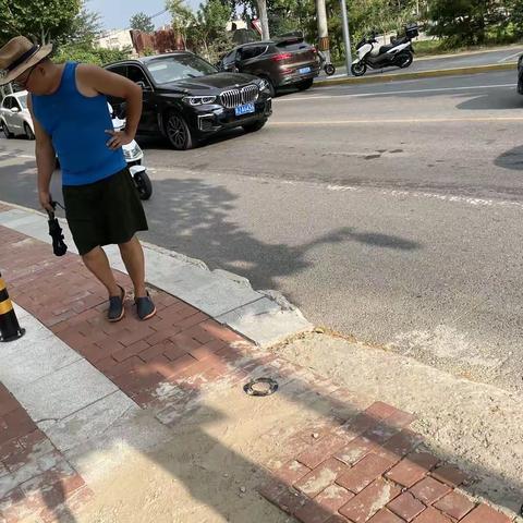 【枫丹丽舍社区】“吹哨报到”协调上级部门，办实事见实效