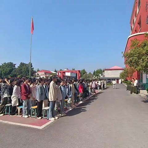 爱国明志承使命，青春筑梦正当时 ——梁北镇中心学校隆重举行迎国庆国防主题教育活动