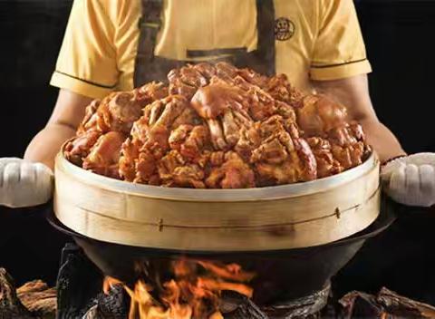 阳信信誉楼加盟店一楼自营熟肉食柜组新上八珍王熟食，匠心卤味，一口解锁老味道，新鲜卤味，美味刻享！