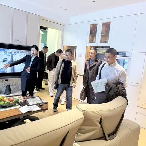 对标先进谋创新 聚力品质筑 “好房”—— 金华全市房产条线赴浙江“好房子展” 参观学习