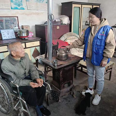 大峪村第六网格员李丽俊