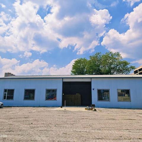 涞源县南关大桥、桥南路西厂房、场地出租、出租电话:15830934111