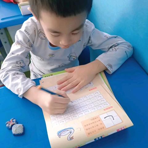 米米幼儿园米果一班一月份成长足迹👣👣