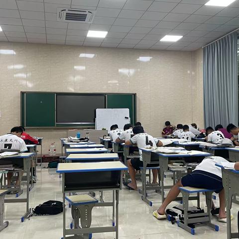 七月二十七日龙川学校足球训练第五日