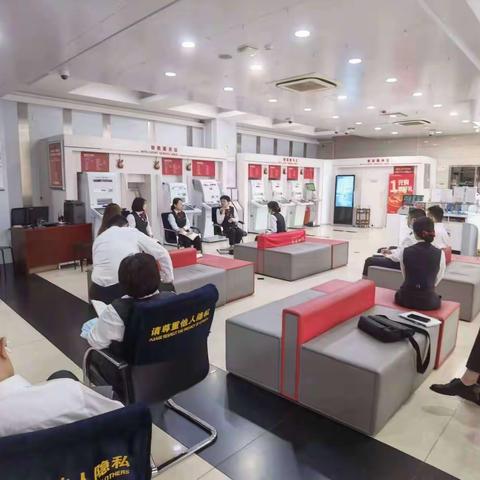 新街口牡丹园支行采取多项举措确保养老金发放有序进行