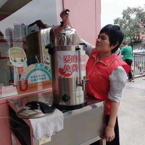 【无名奋斗者】“志愿服务让我更加年轻化”——罗集英