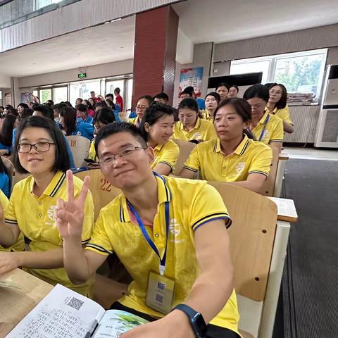 首日书院破风浪，杰出成长我闪亮——2023河南班主任智慧书院钟杰班首日学习活动掠影