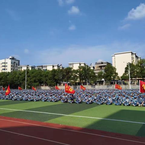 军训，相遇在七月