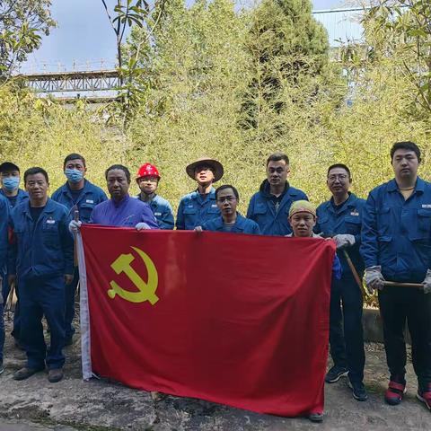 防火灾除隐患、党员先锋干在前 ——多扶工贸公司开展 "三小时清剿火患" 党员突击劳动