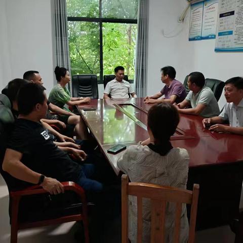 衡阳县移民中心主任调研乡村振兴联点村石市珍珠村