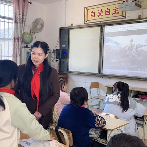 “学习二十大、永远跟党走、奋进新征程”凭祥市2023年秋季学期红领巾巡讲团进校园主题宣讲活动