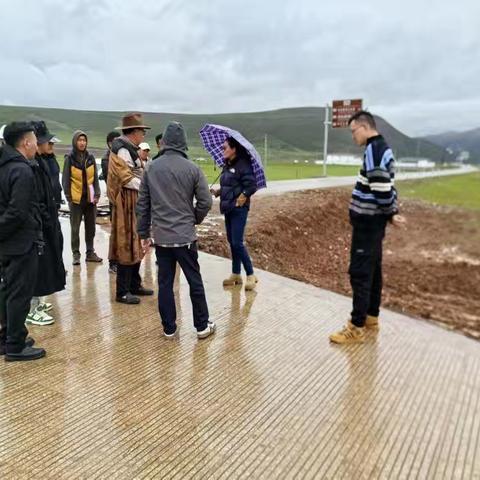 石渠县文广旅局对松格嘛呢旅游基础设施项目进行初验