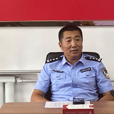 大同交警大队组织召开“八一”复转军人座谈会