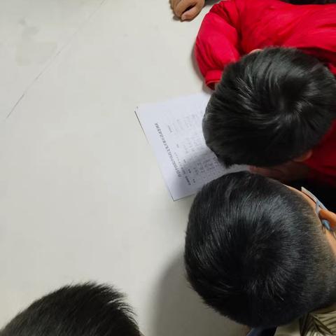 弘扬中医药文化 ﻿感受中医药魅力 ——毓秀路小学 ﻿二（4）班雏鹰小队活动