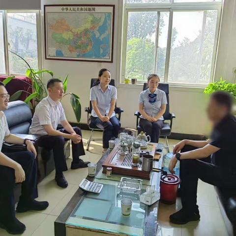 周口分行党委书记、行长孙洪康走访我行某重点客户