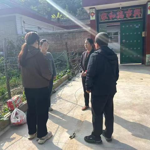 罗汉洞乡王家沟小学：家访暖童心，多措并举护航复学生康馨蕊成长活动纪实