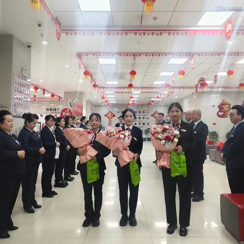 克州工行迎新才 薪火相传育未来