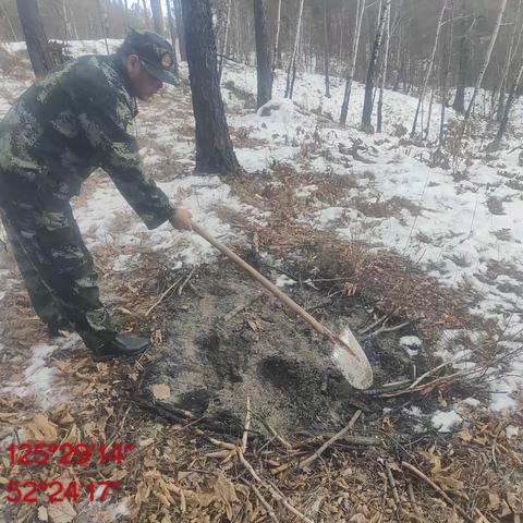 欧浦林场开展“踏雪三清”，预防森林火灾发生。