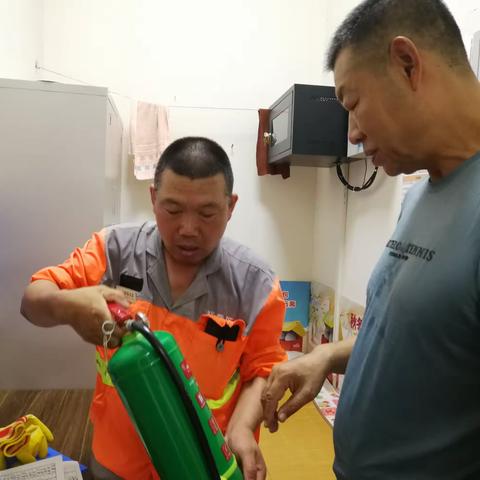 扎实开展安全检查 筑牢环卫安全防线