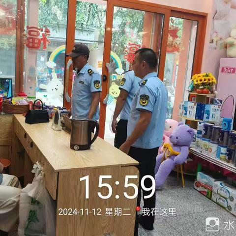 东方市感城镇开展禁塑巡查宣传工作