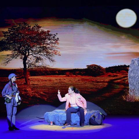 庆祝八一建军节    致敬最可爱的人——金融戏剧家协会庆祝建军96周年