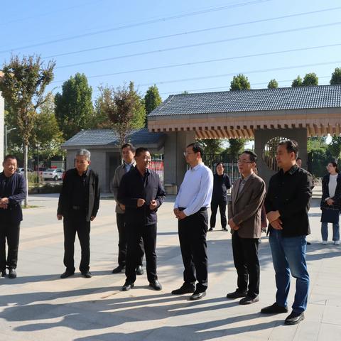 济源示范区人大副主任李会林莅临卢仝学校调研指导