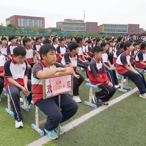 内务整理展风采 劳动教育引未来——汝州市一高附中内务整理大赛