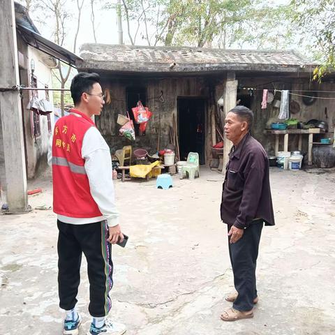 天安乡网格员走访退伍军人