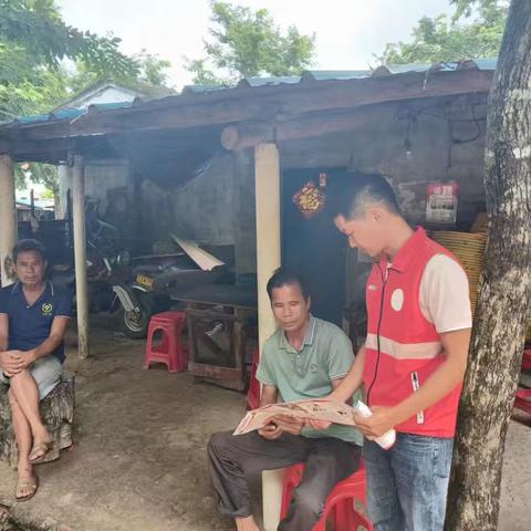 天安乡网格员开展扫黑除恶宣传 活动