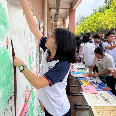 告别旧校园，建设新未来——东凤二中重建筹款义卖之师生艺术作品拍卖现场直击