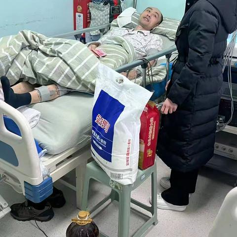 西安市未央区辛家庙街道浐灞半岛社区退役军人服务站情暖困难老兵