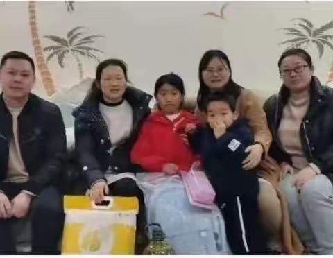 潜心育人，以德服人