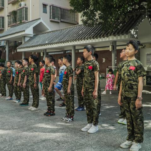 “红色基因代代传”退役军人红色教育