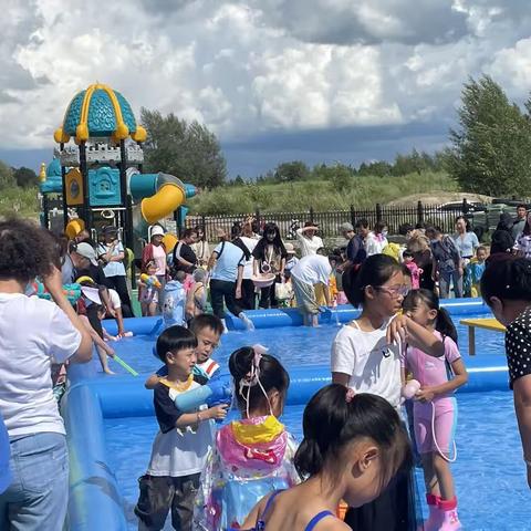 缤纷仲夏日 清凉嗨翻天——兰花花幼儿园泡沫之夏活动🎊