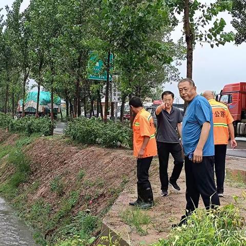 新河县公路站汛期一线保畅显担当