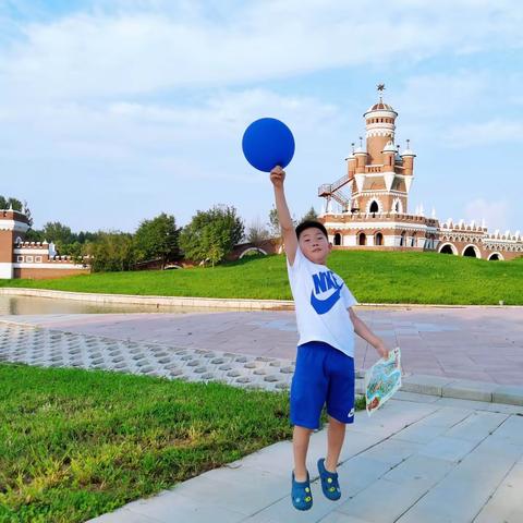 “沐 浴 书 香”家庭读书会—双辽市第五小学二年三班 于梓轩