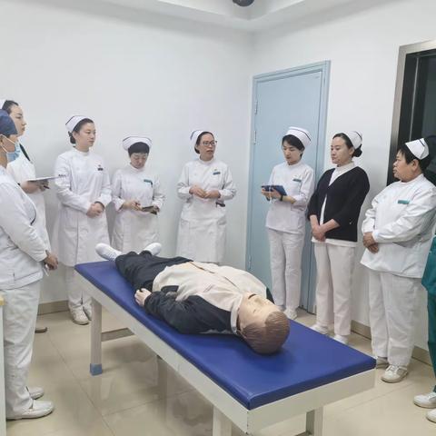 2024年4月19日门诊部组织门急诊消毒供应中心全体护理人员，进行单人简易呼吸器心肺复苏术考核。
