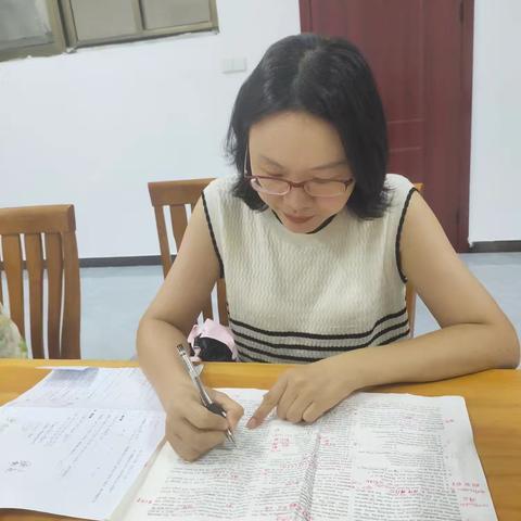 秋日深耕待花开，聚力扬帆再启航 ——2023级高三英语组秋季学期教研纪实