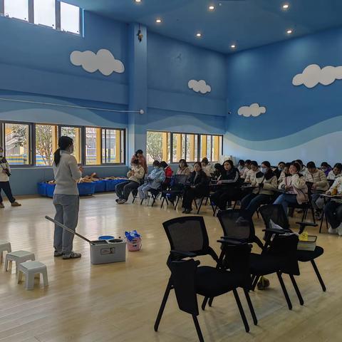 科学防诺如，携手保健康——胡桥路幼儿园诺如病毒呕吐物处理演练报道