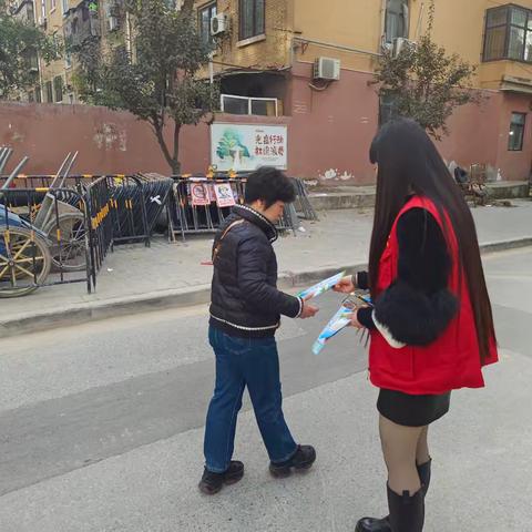 朱南社区开展垃圾分类宣传